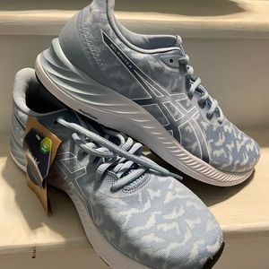 NWT ASICS ortholite sneakers